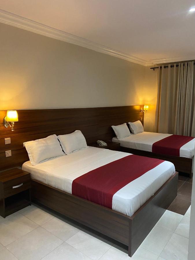 Posh Hotel And Suites Victoria Island Lagos Eksteriør billede