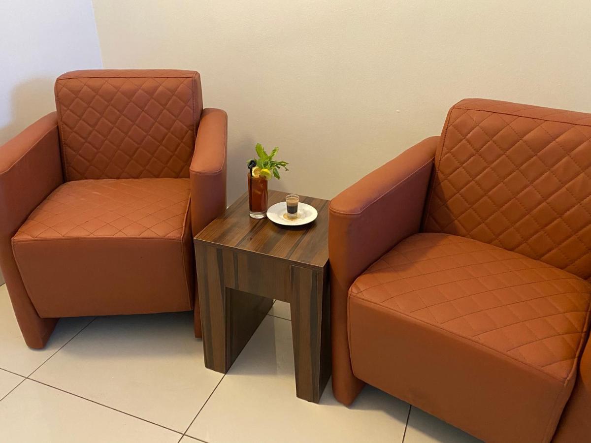 Posh Hotel And Suites Victoria Island Lagos Eksteriør billede