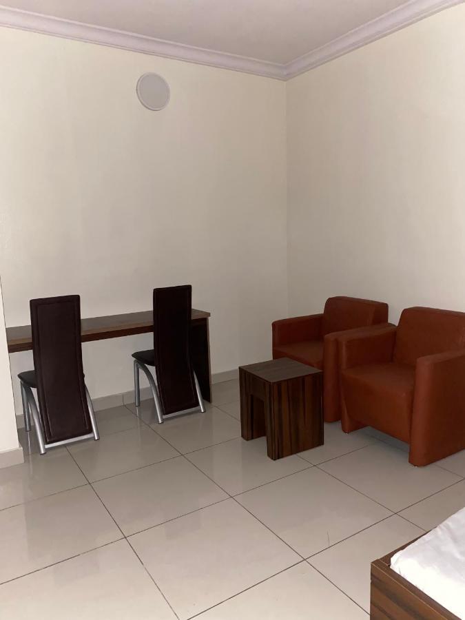 Posh Hotel And Suites Victoria Island Lagos Eksteriør billede
