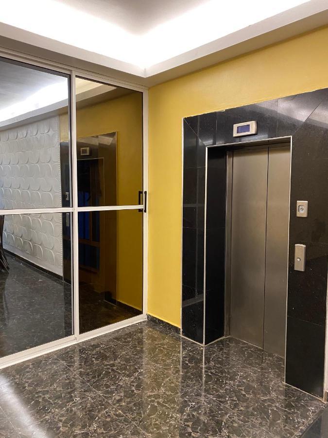 Posh Hotel And Suites Victoria Island Lagos Eksteriør billede