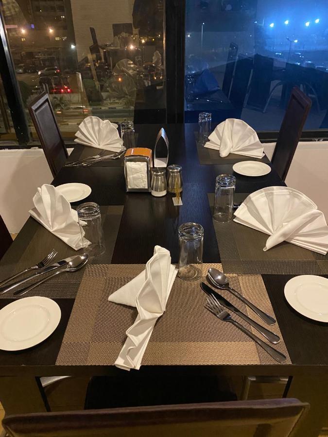 Posh Hotel And Suites Victoria Island Lagos Eksteriør billede